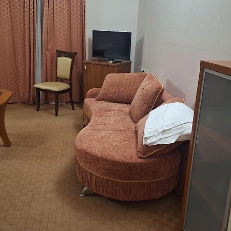 Барселона Hotel Mizikevycha Ngoại thất bức ảnh