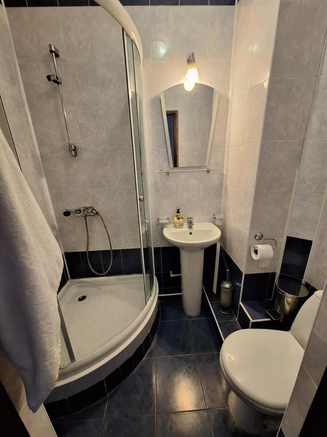 Барселона Hotel Mizikevycha Ngoại thất bức ảnh
