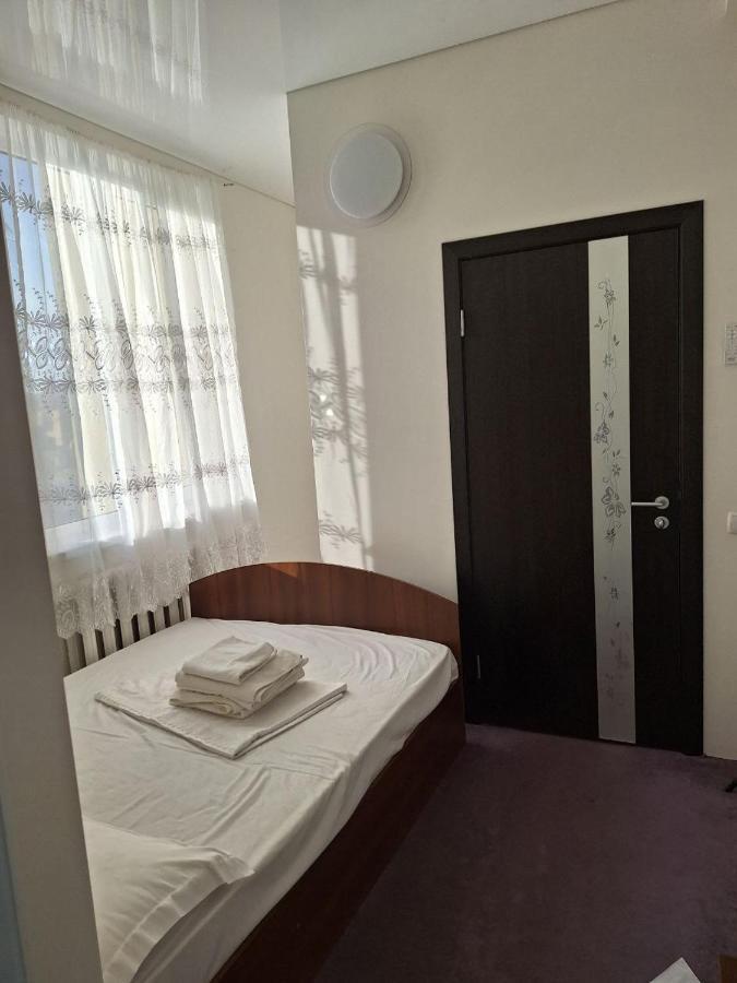 Барселона Hotel Mizikevycha Ngoại thất bức ảnh
