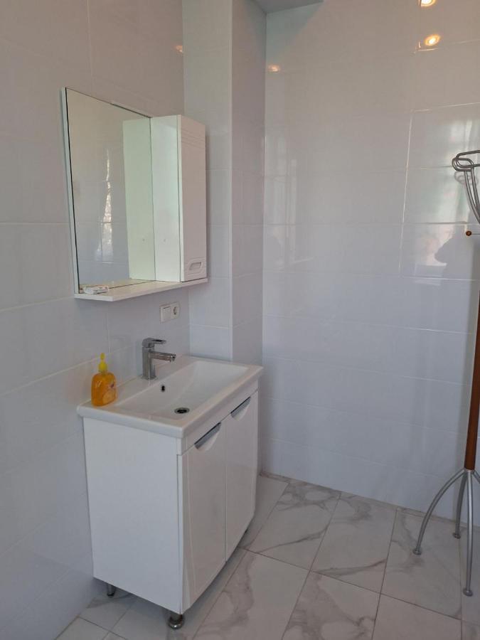 Барселона Hotel Mizikevycha Ngoại thất bức ảnh